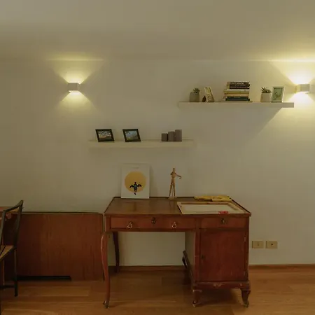 One Bedroom In Historical Building *